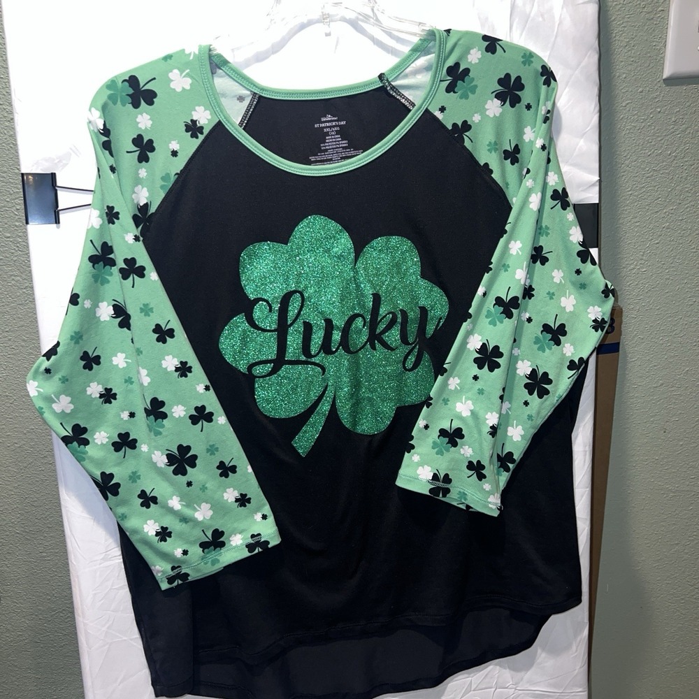 Lucky Black & Green Glitter 4 Leaf Clover Baseball T-Shirt Women's XXL